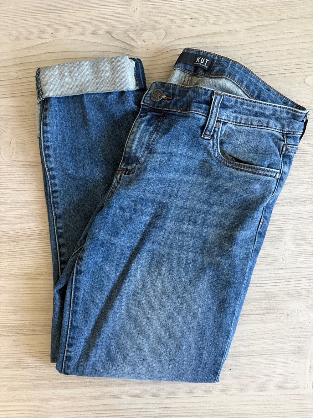 Kut from the Kloth Catherine Jeans - Picture 3 of 6